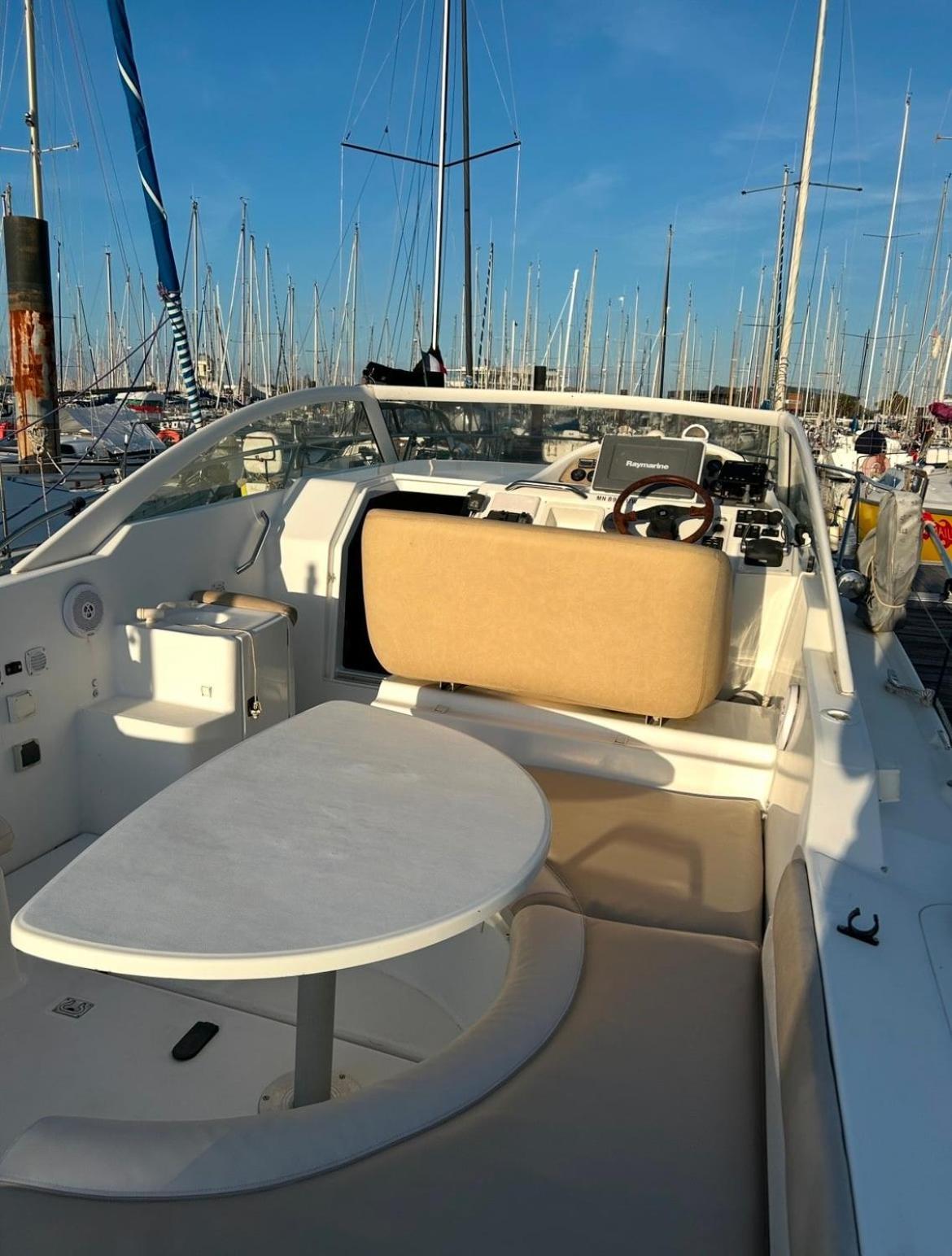 An Unusual Night On A Boat Hotel La Rochelle  Exterior photo