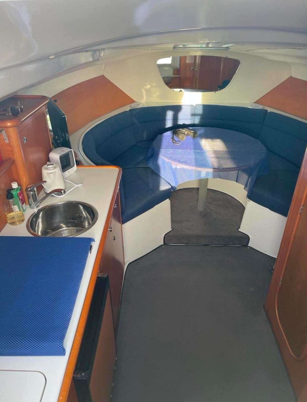An Unusual Night On A Boat Hotel La Rochelle  Exterior photo